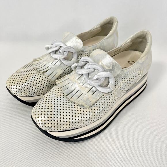 Softwaves Platform Cadie Loafer Sneaker Ice White Silver 36.5 US 6 Chain Kiltie - Picture 2 of 9